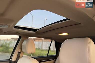 Внедорожник / Кроссовер Hyundai Santa FE 2011 в 