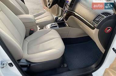 Внедорожник / Кроссовер Hyundai Santa FE 2011 в 