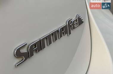 Внедорожник / Кроссовер Hyundai Santa FE 2011 в 