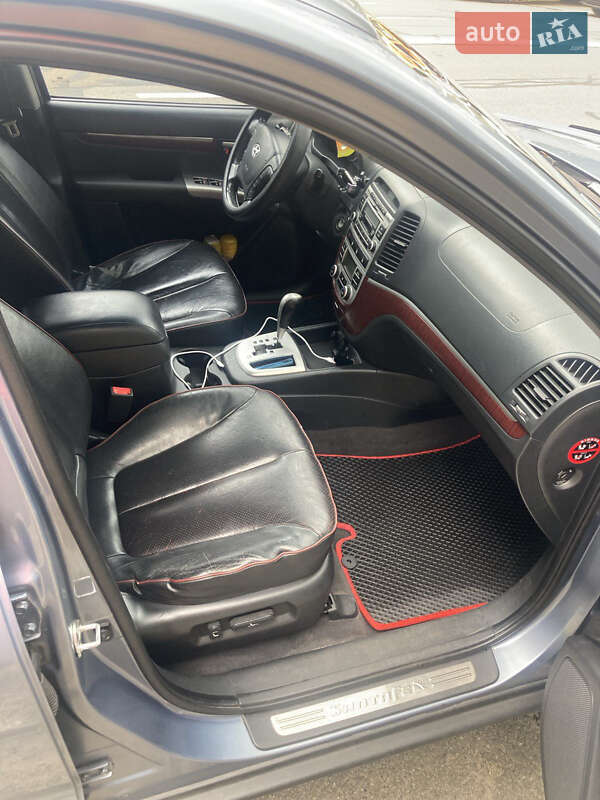 Позашляховик / Кросовер Hyundai Santa FE 2008 в Києві