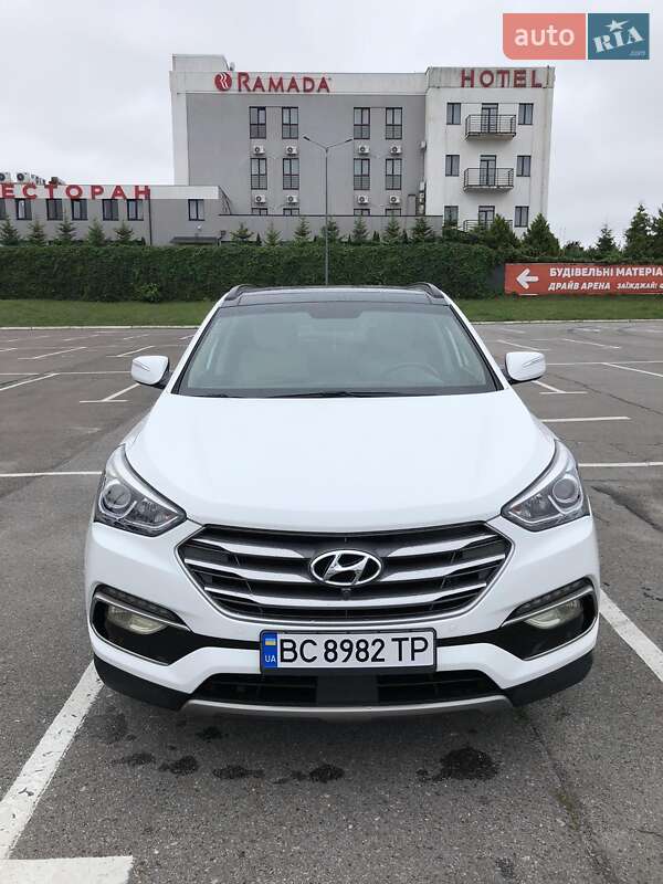Позашляховик / Кросовер Hyundai Santa FE 2017 в Львові