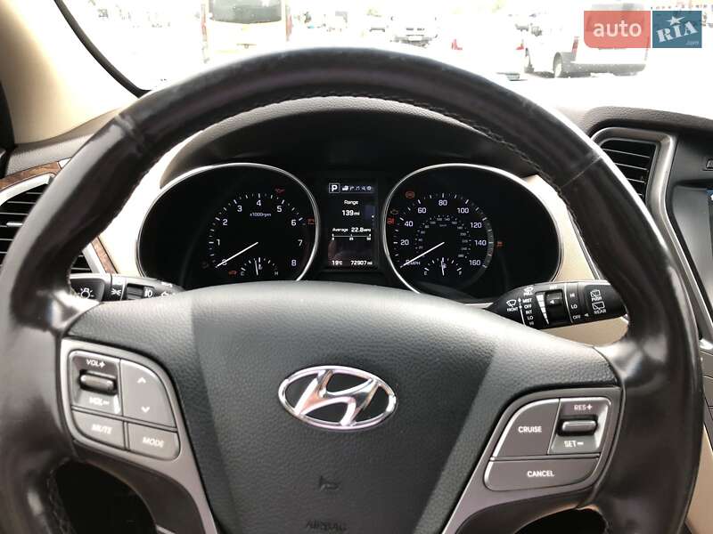 Позашляховик / Кросовер Hyundai Santa FE 2017 в Львові