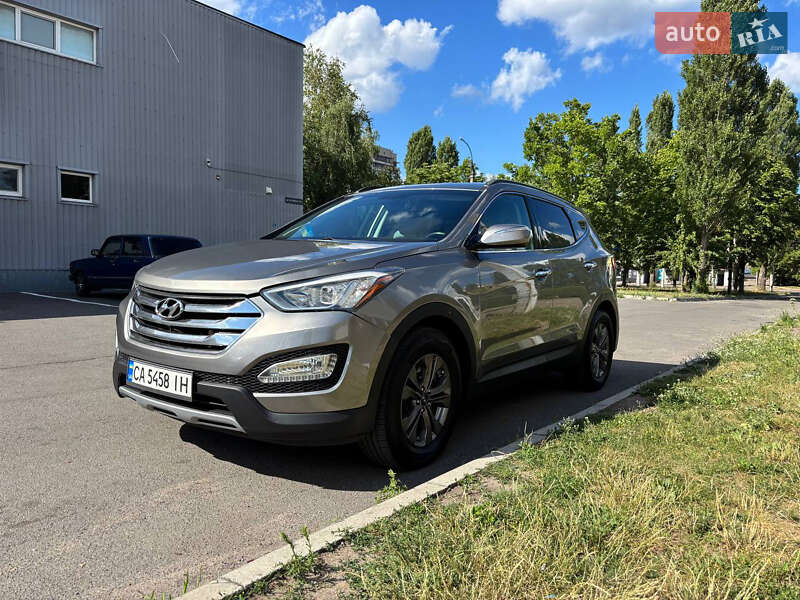 Внедорожник / Кроссовер Hyundai Santa FE 2015 в Черкассах