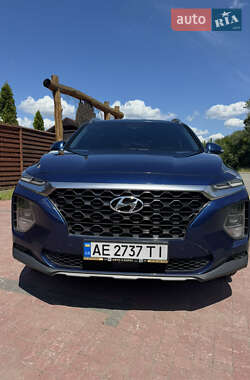 Внедорожник / Кроссовер Hyundai Santa FE 2018 в Киеве