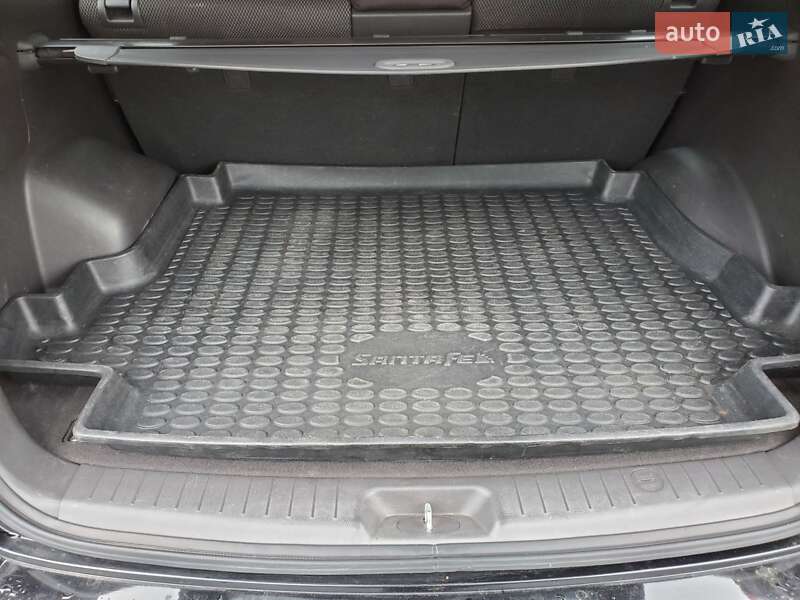 Внедорожник / Кроссовер Hyundai Santa FE 2010 в Ровно фото 25 Внедорожник / Кроссовер Hyundai Santa FE 2010 в Ровно
