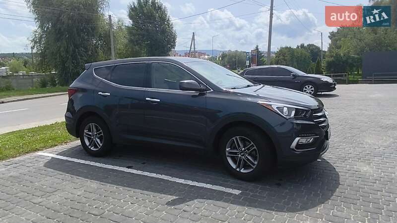 Позашляховик / Кросовер Hyundai Santa FE 2016 в Трускавці