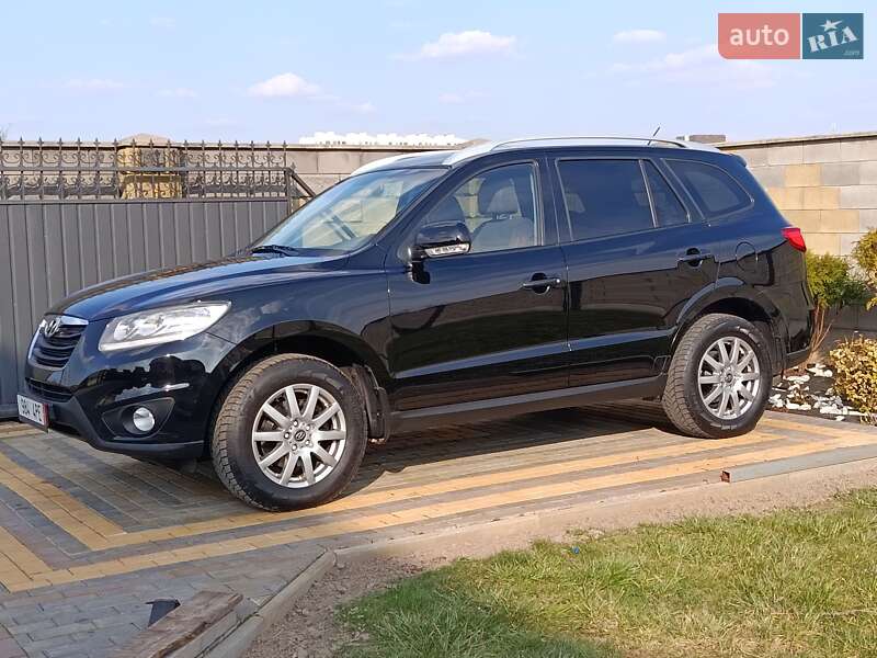 Позашляховик / Кросовер Hyundai Santa FE 2010 в Луцьку