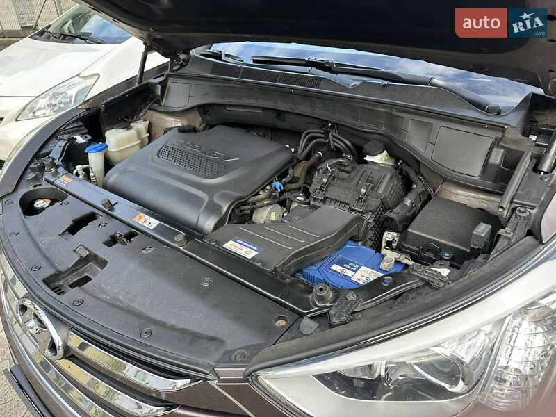 Позашляховик / Кросовер Hyundai Santa FE 2014 в Харкові