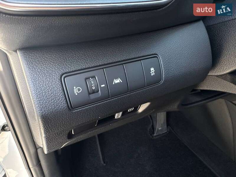 Позашляховик / Кросовер Hyundai Santa FE 2020 в Києві