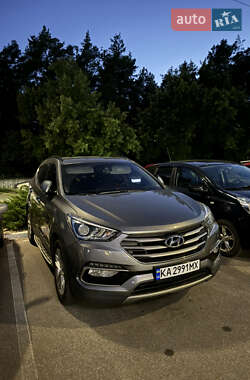 Внедорожник / Кроссовер Hyundai Santa FE 2016 в Киеве