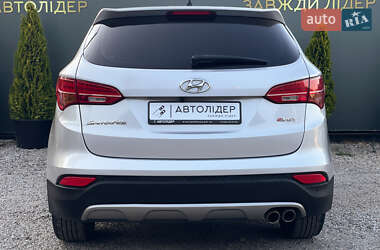 Внедорожник / Кроссовер Hyundai Santa FE 2013 в 