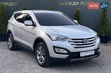 Внедорожник / Кроссовер Hyundai Santa FE 2013 в 