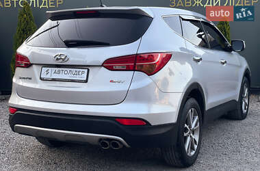 Внедорожник / Кроссовер Hyundai Santa FE 2013 в 