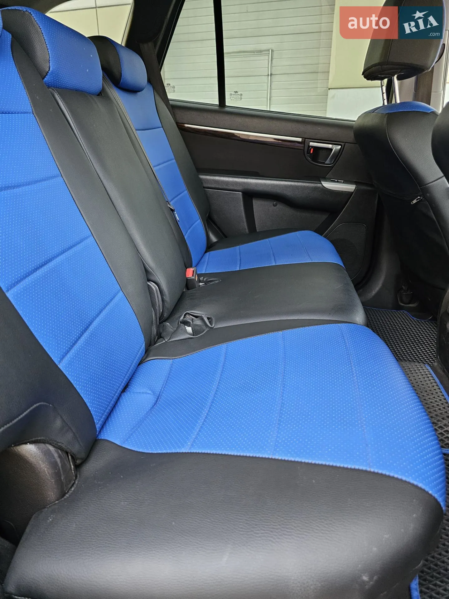 2010 Hyundai Santa Fe - мініатюра 17