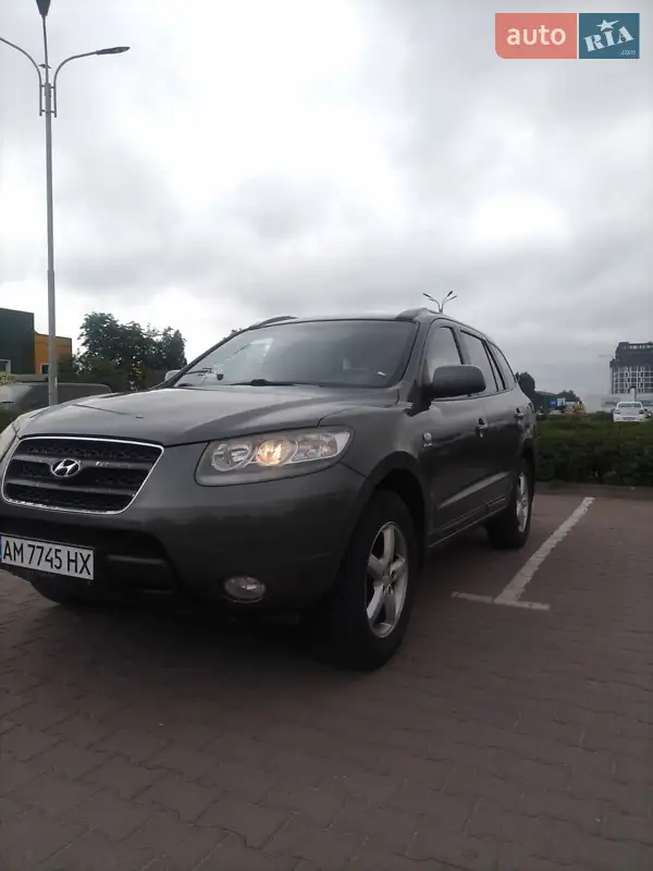 Hyundai Santa FE
