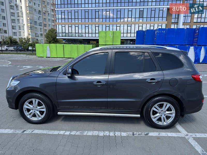 Внедорожник / Кроссовер Hyundai Santa FE 2010 в Ивано-Франковске