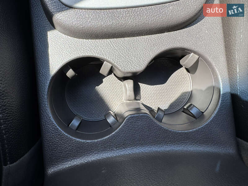 Внедорожник / Кроссовер Hyundai Santa FE 2010 в Ивано-Франковске