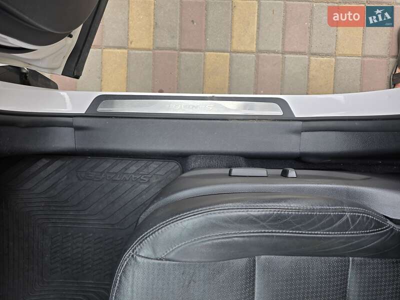 Позашляховик / Кросовер Hyundai Santa FE 2012 в Вінниці