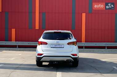 Внедорожник / Кроссовер Hyundai Santa FE 2016 в 