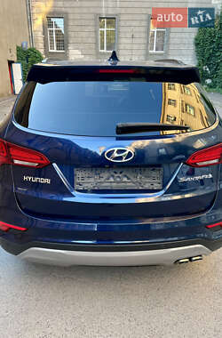 Внедорожник / Кроссовер Hyundai Santa FE 2017 в 