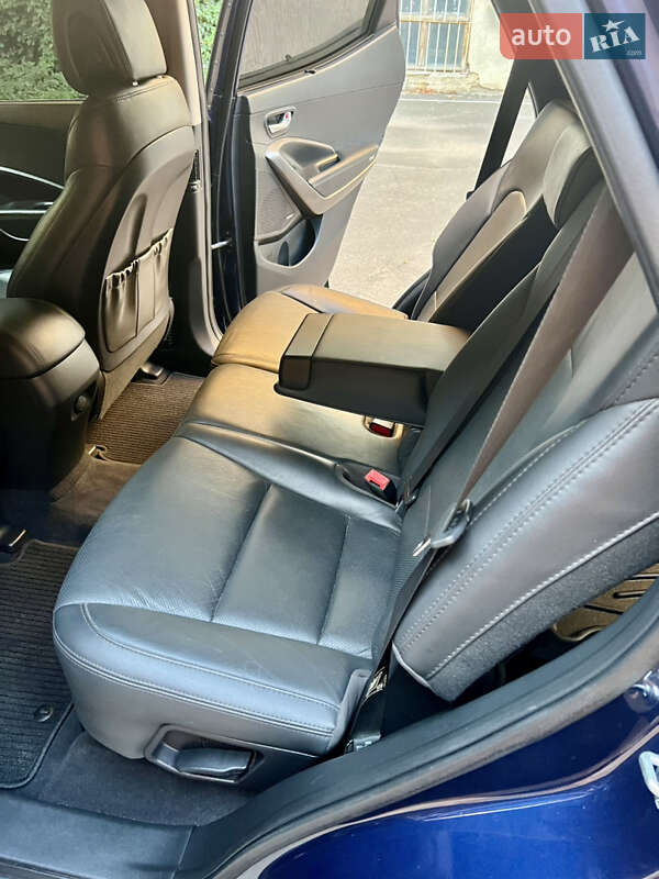 Внедорожник / Кроссовер Hyundai Santa FE 2017 в Одессе