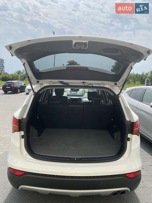 Позашляховик / Кросовер Hyundai Santa FE 2013 в Львові