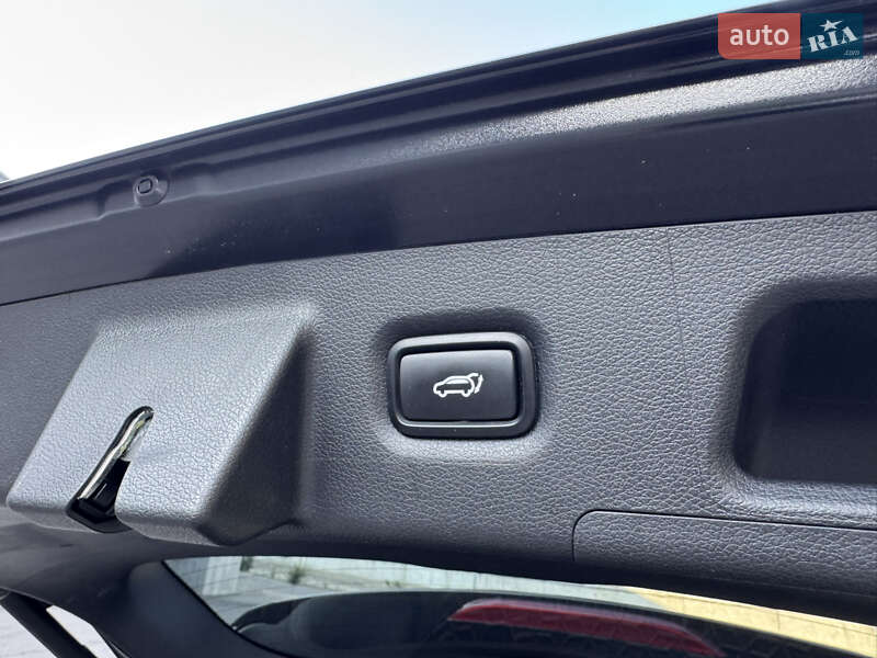 Позашляховик / Кросовер Hyundai Santa FE 2022 в Києві