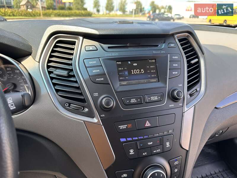 Внедорожник / Кроссовер Hyundai Santa FE 2015 в Киеве фото 10 Внедорожник / Кроссовер Hyundai Santa FE 2015 в Киеве