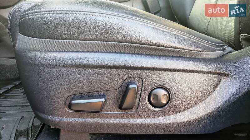 Внедорожник / Кроссовер Hyundai Santa FE 2018 в Кривом Роге фото 24 Внедорожник / Кроссовер Hyundai Santa FE 2018 в Кривом Роге