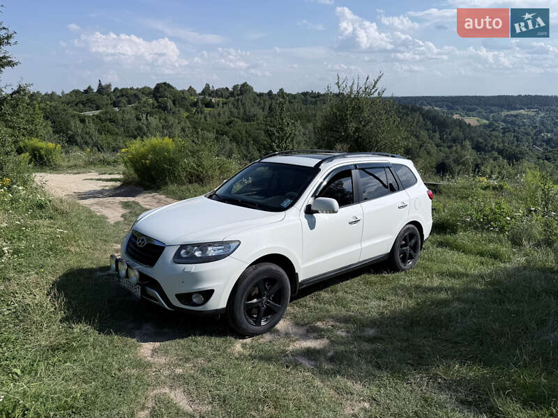 Внедорожник / Кроссовер Hyundai Santa FE 2011 в Кременце