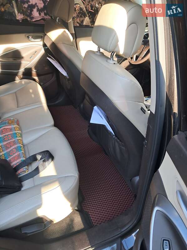 Позашляховик / Кросовер Hyundai Santa FE 2017 в Дніпрі