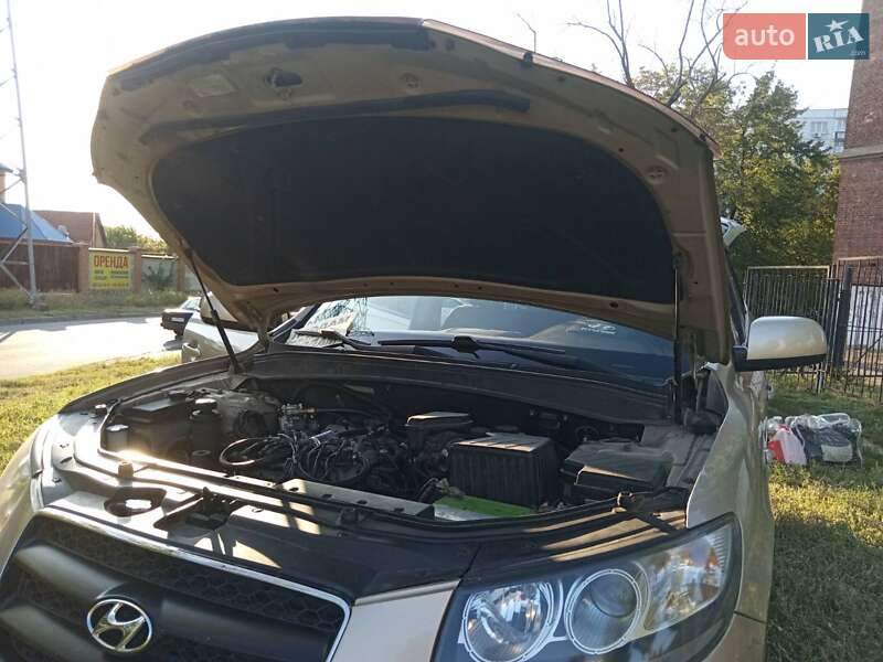 Позашляховик / Кросовер Hyundai Santa FE 2006 в Харкові