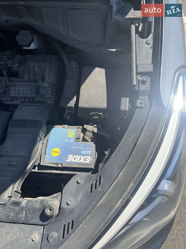 Внедорожник / Кроссовер Hyundai Santa FE 2017 в Киеве фото 18 Внедорожник / Кроссовер Hyundai Santa FE 2017 в Киеве