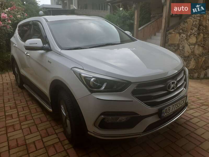 Позашляховик / Кросовер Hyundai Santa FE 2017 в Вінниці