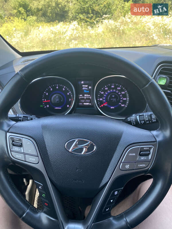 Позашляховик / Кросовер Hyundai Santa FE 2013 в Рогатині