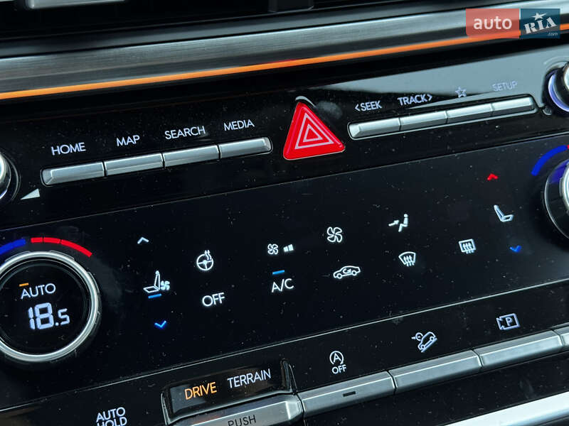 Внедорожник / Кроссовер Hyundai Santa FE 2024 в Киеве