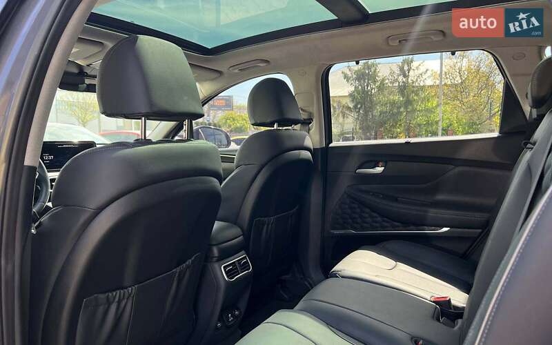 Внедорожник / Кроссовер Hyundai Santa FE 2023 в Ивано-Франковске