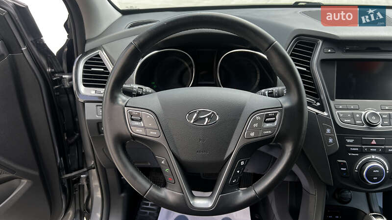 Позашляховик / Кросовер Hyundai Santa FE 2012 в Луцьку