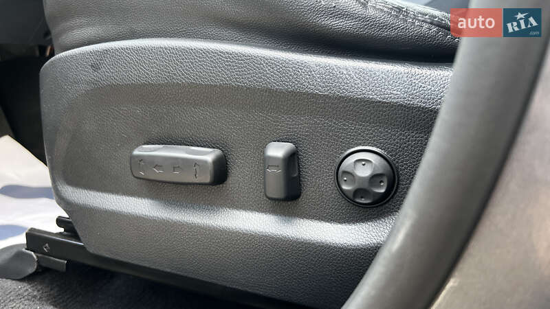 Позашляховик / Кросовер Hyundai Santa FE 2012 в Луцьку