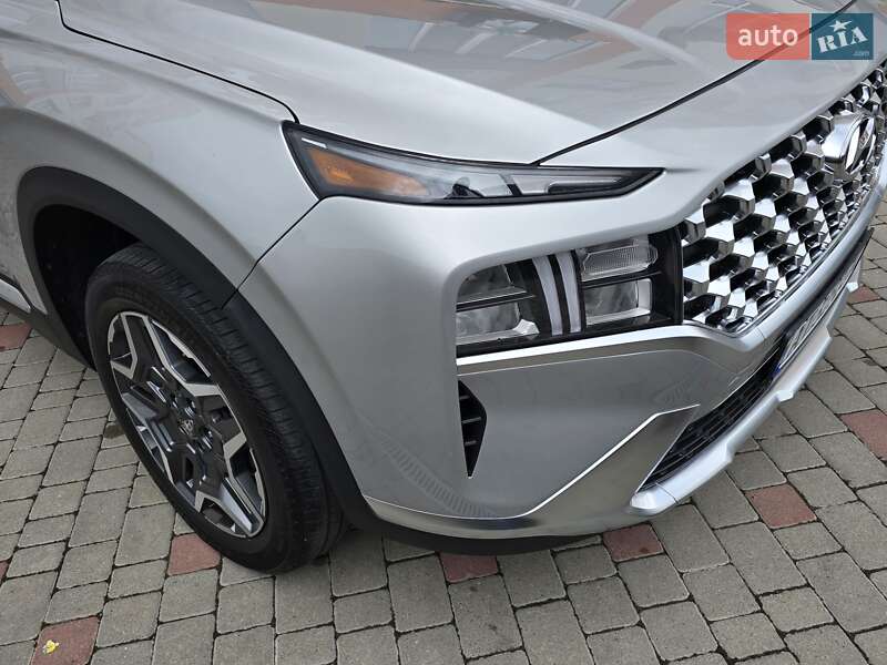 Внедорожник / Кроссовер Hyundai Santa FE 2022 в Ивано-Франковске