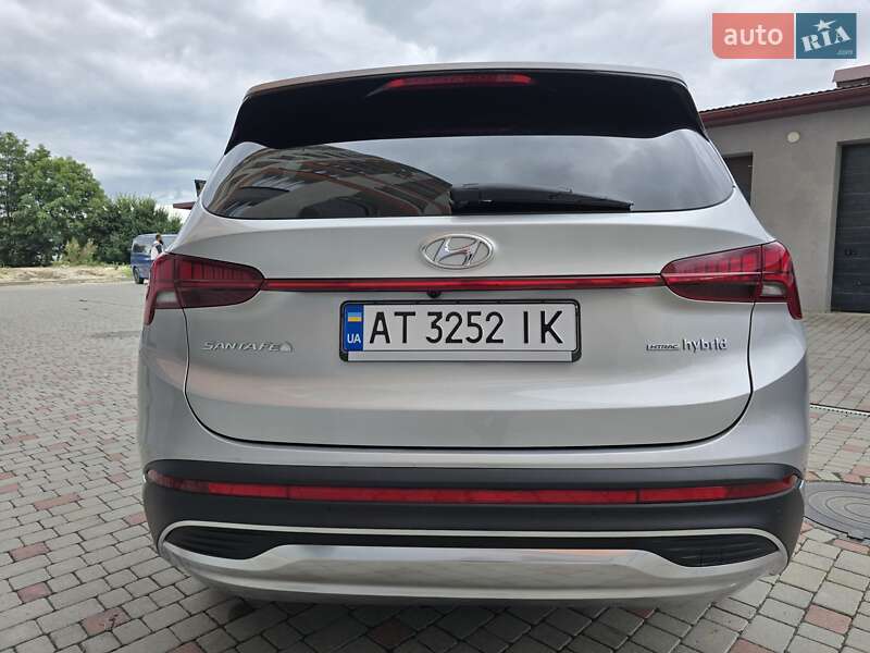 Внедорожник / Кроссовер Hyundai Santa FE 2022 в Ивано-Франковске