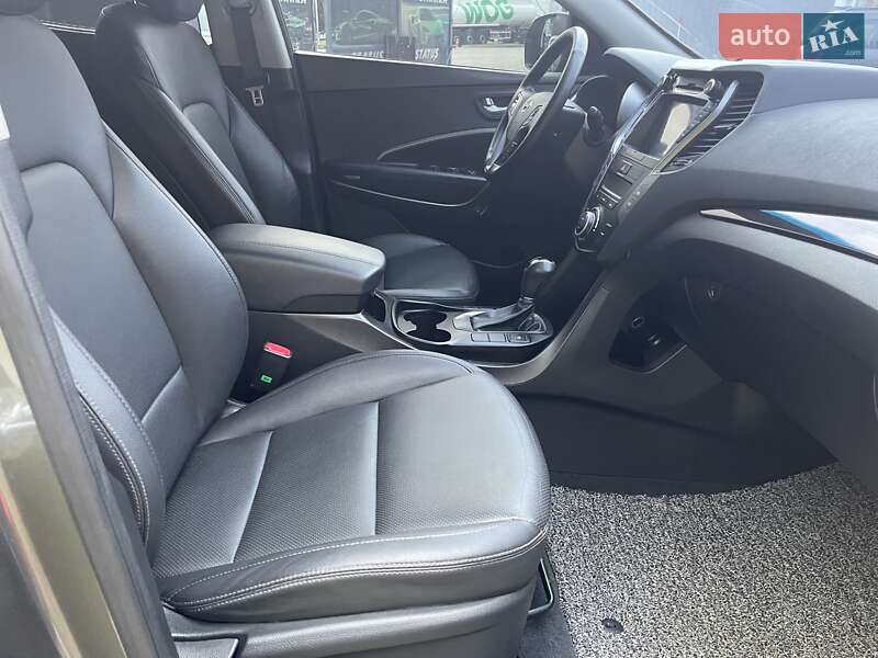 Внедорожник / Кроссовер Hyundai Santa FE 2014 в Луцке