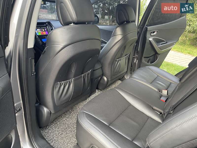 Внедорожник / Кроссовер Hyundai Santa FE 2014 в Луцке