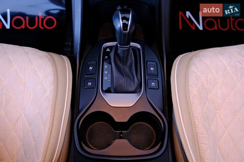 Позашляховик / Кросовер Hyundai Santa FE 2016 в Одесі