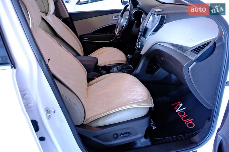 Позашляховик / Кросовер Hyundai Santa FE 2016 в Одесі