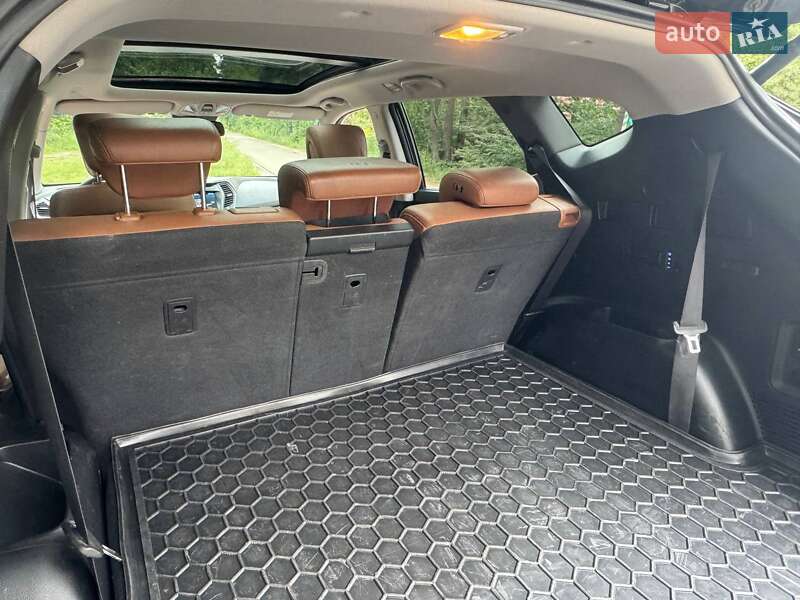 Позашляховик / Кросовер Hyundai Santa FE 2016 в Броварах