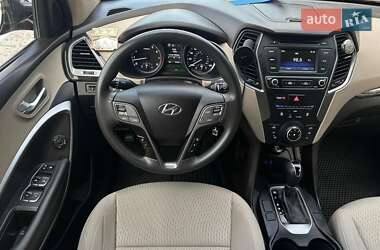 Внедорожник / Кроссовер Hyundai Santa FE 2016 в Черновцах