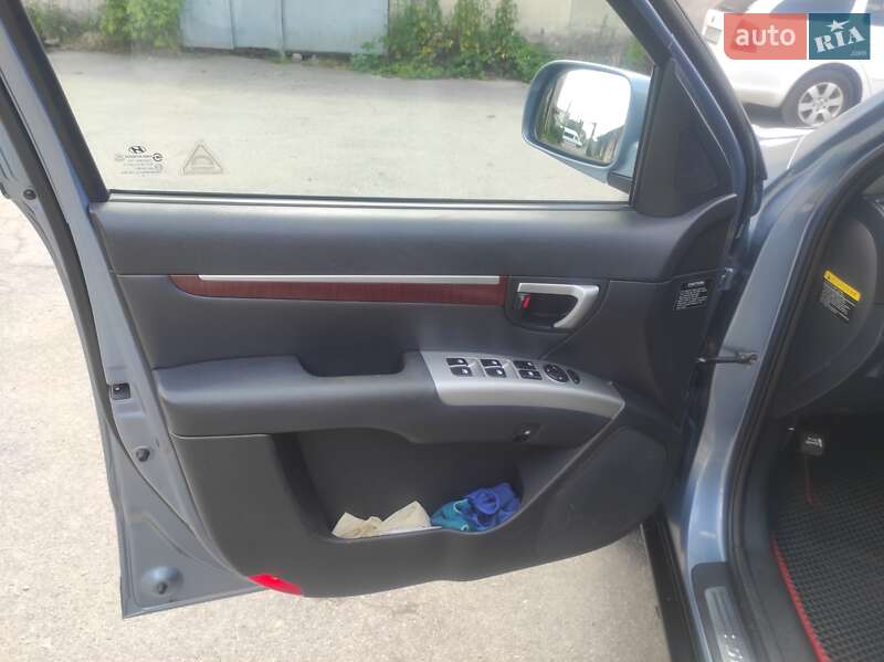 Позашляховик / Кросовер Hyundai Santa FE 2006 в Житомирі