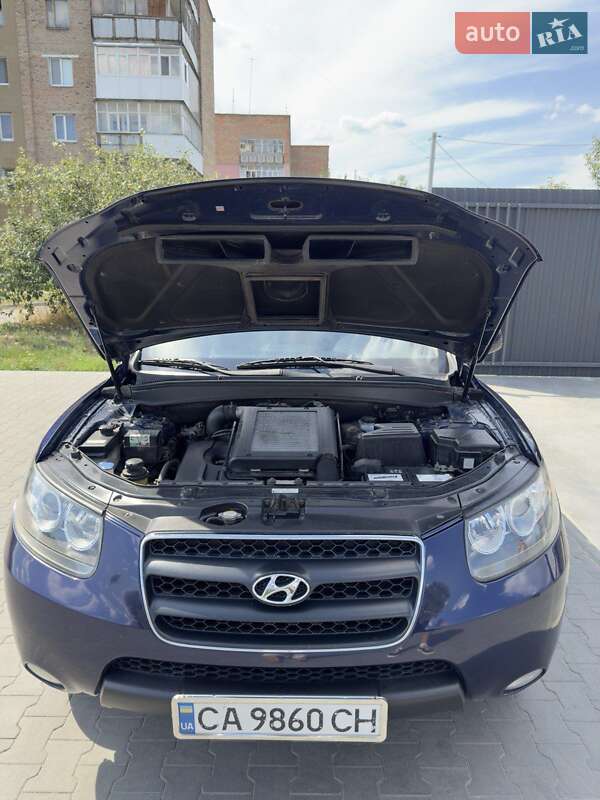 Внедорожник / Кроссовер Hyundai Santa FE 2009 в Ватутино