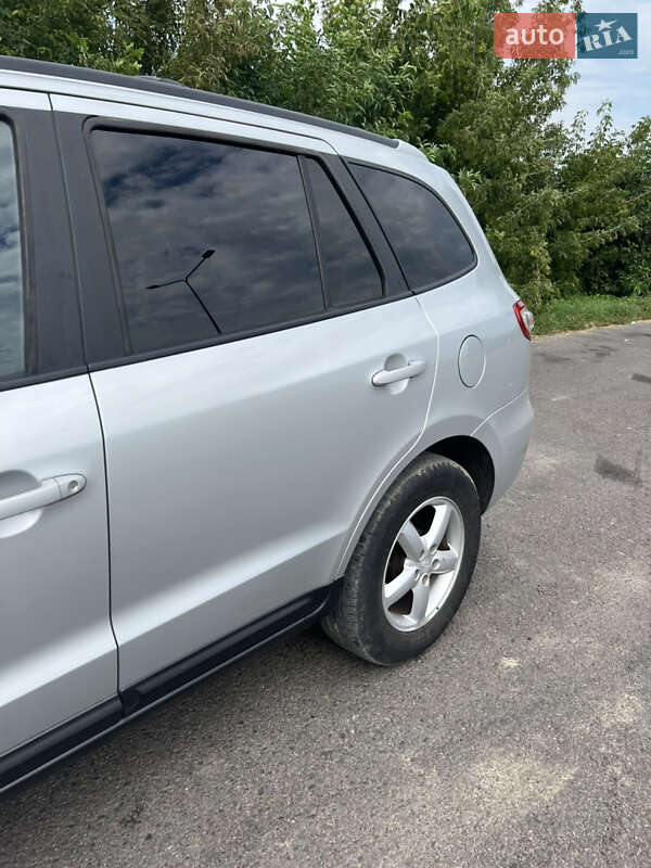 Позашляховик / Кросовер Hyundai Santa FE 2007 в Володимирі